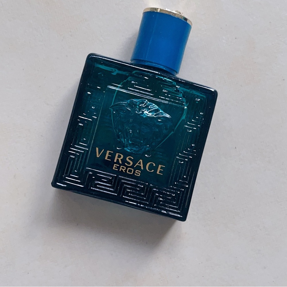 New! Authentic Versace Man - Picture 2 of 3
